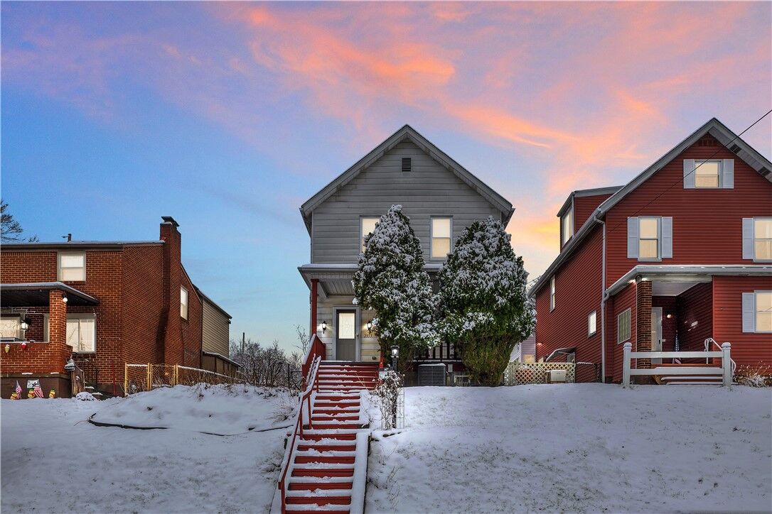 Property Photo: 2353 E Beckert Ave PA 15212