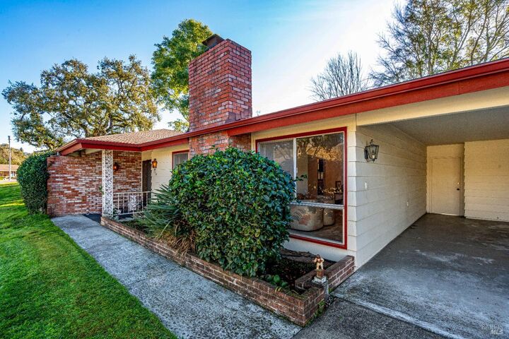 Property Photo:  334 Green Field Circle  CA 95409 