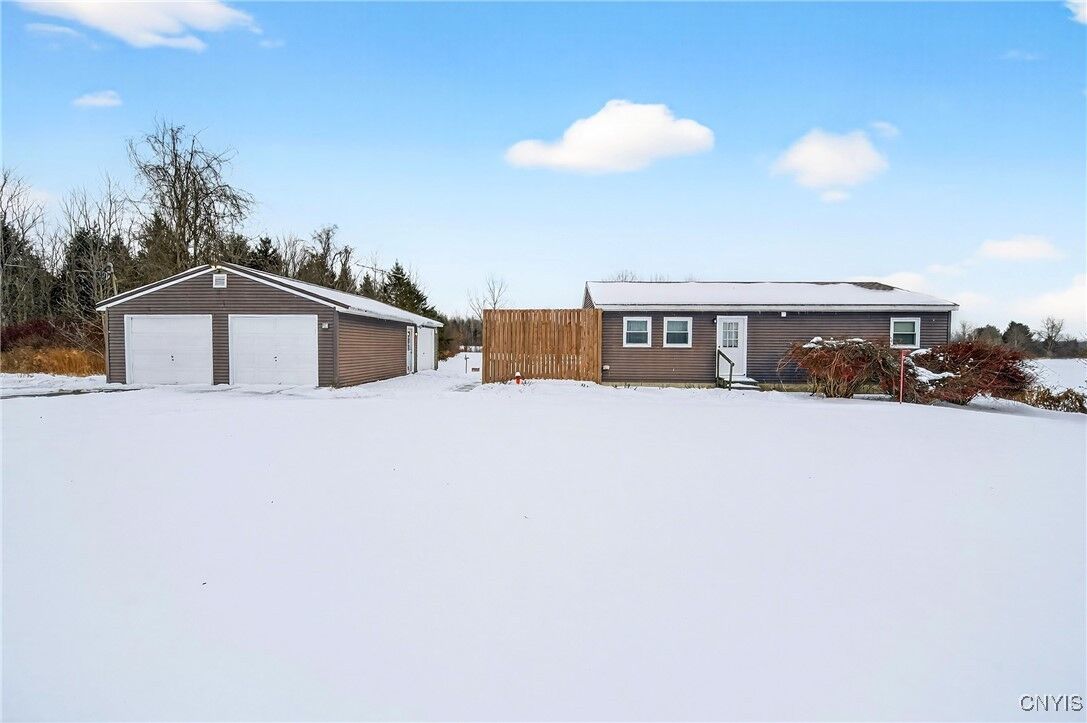 Property Photo:  214 Baldwin Road  NY 13069 