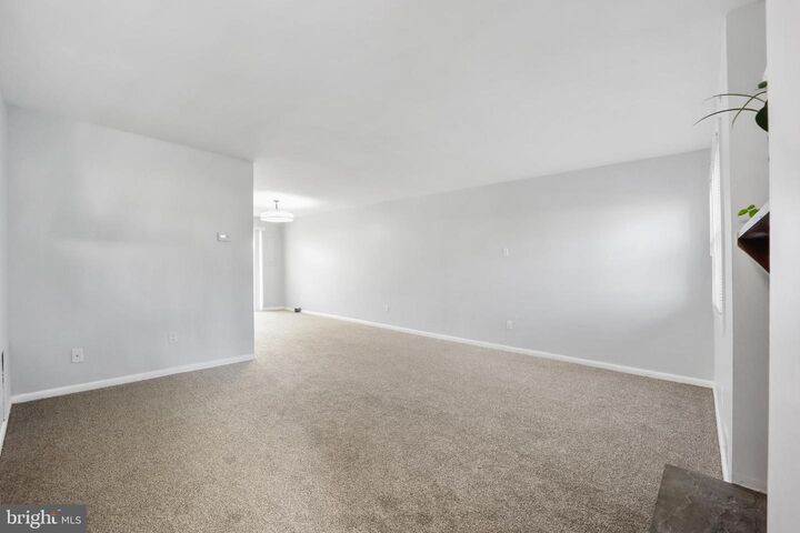 Property Photo: 229 E Green Valley Circle DE 19711