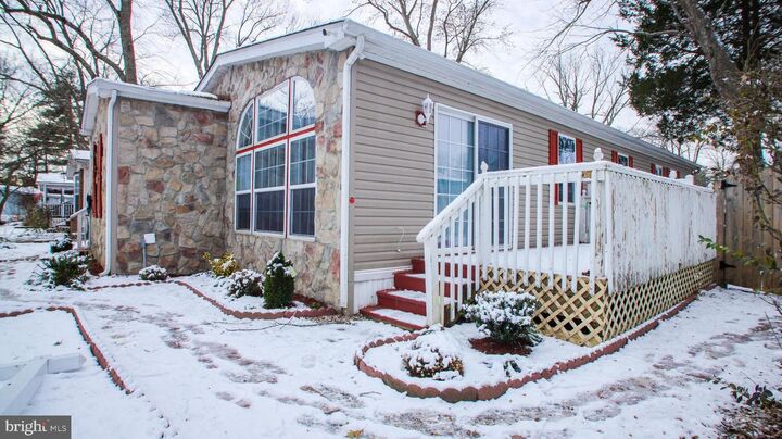 Property Photo:  1505 Flanders Lane Lot B  MD 20776 