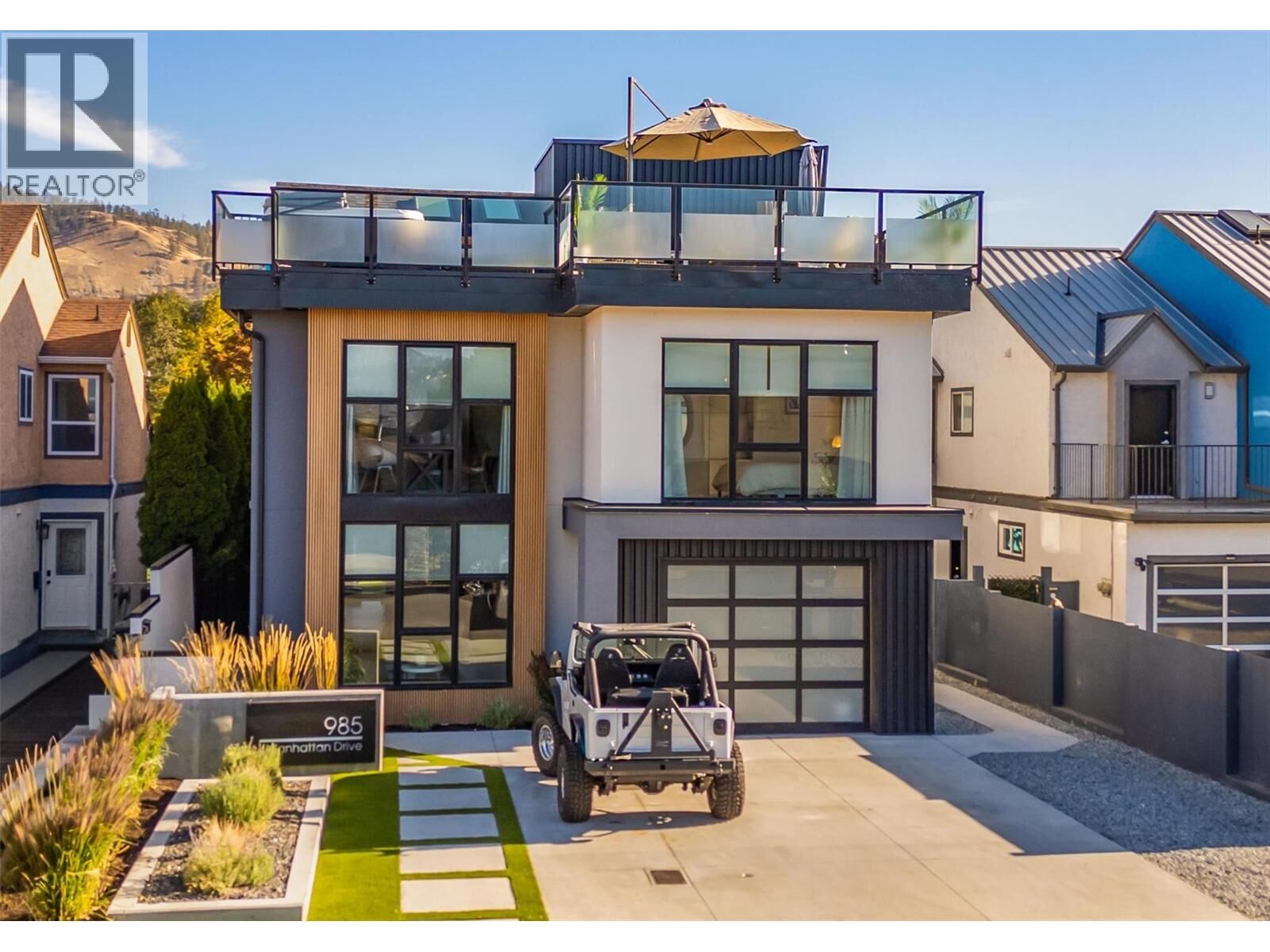 Property Photo:  985 Manhattan Drive  BC V1Y 1H7 