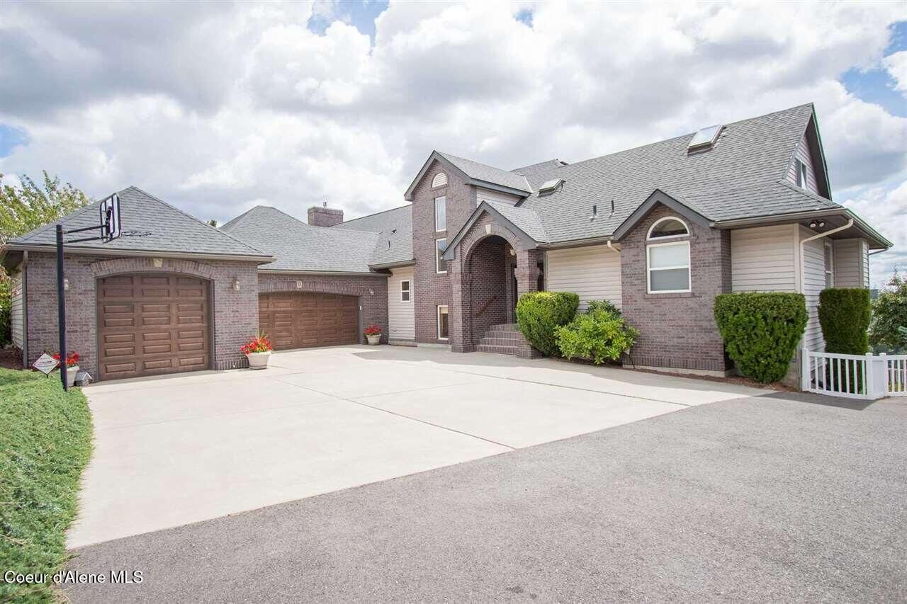 Property Photo:  6011 E Joseph Ln  WA 99217 