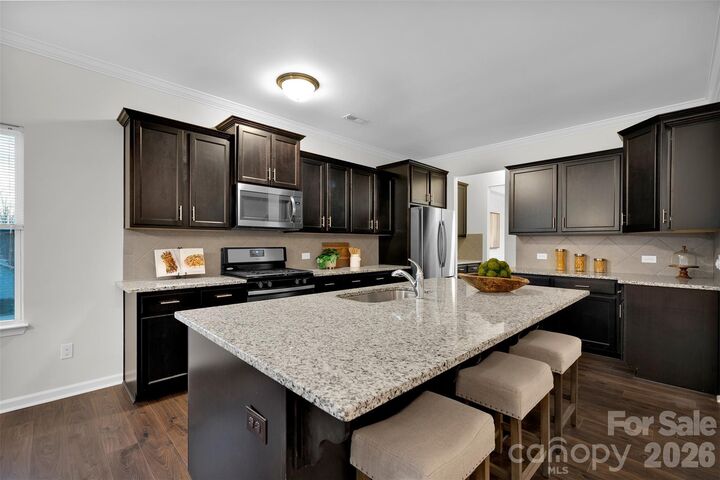 Property Photo:  5054 Stonehill Lane  NC 28104 