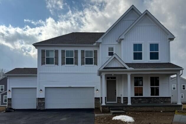 Property Photo:  302 Reign Way  OH 43062 