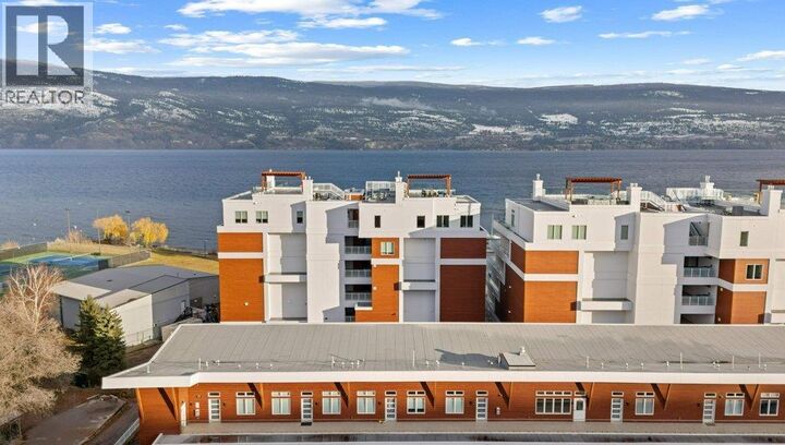 Property Photo: 13419 Lakeshore Drive South 101 BC V0H 1Z1