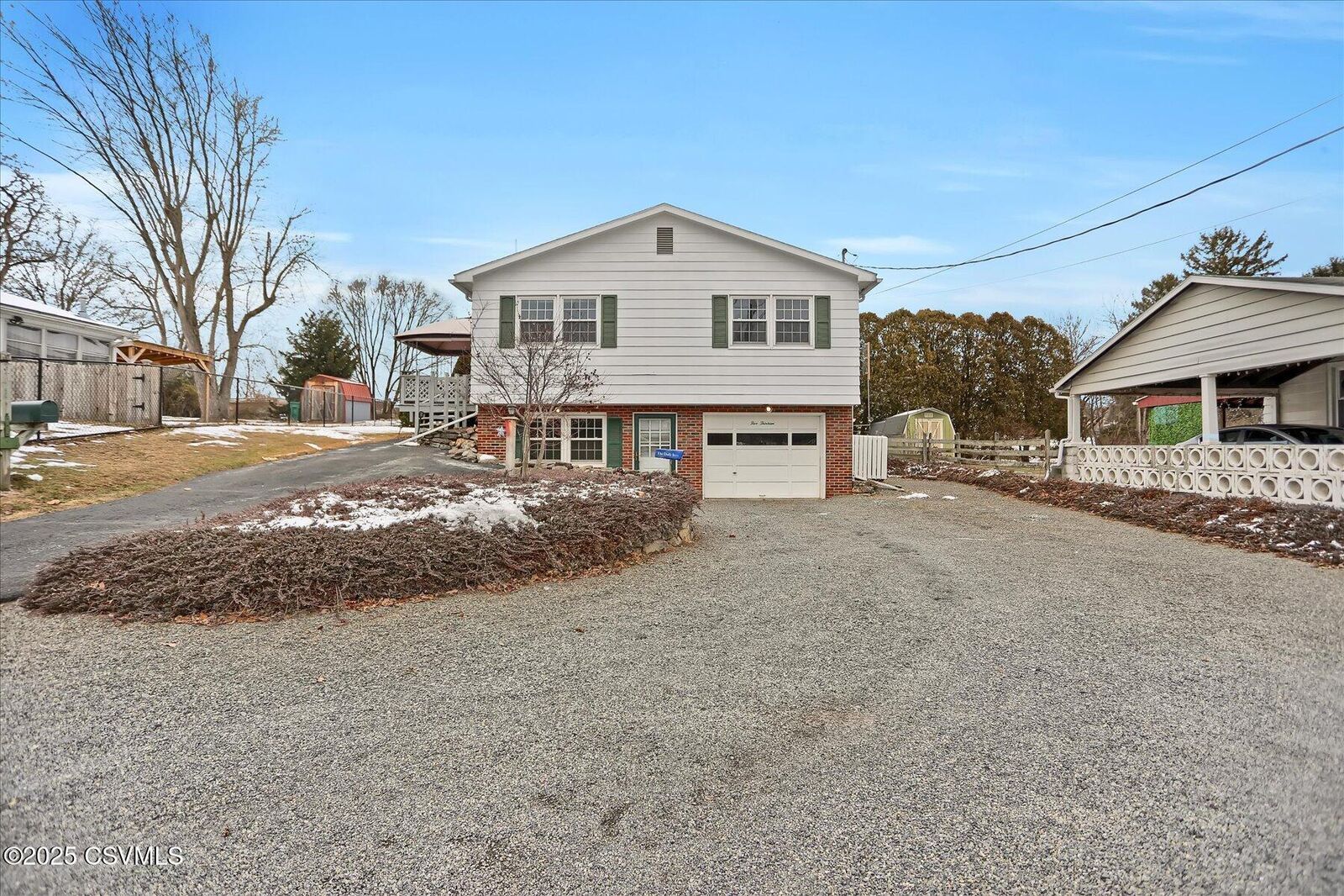 Property Photo: 513 E Wall Street PA 17847