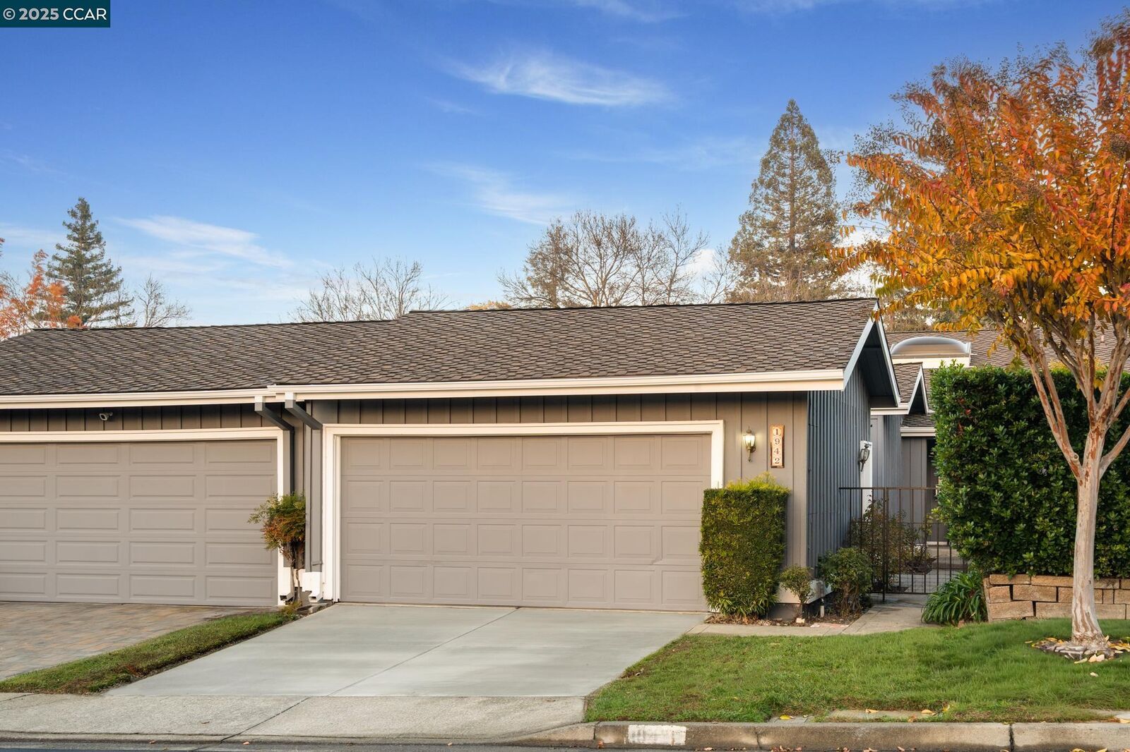 Property Photo: 1942 Rancho Verde Circle E CA 94526