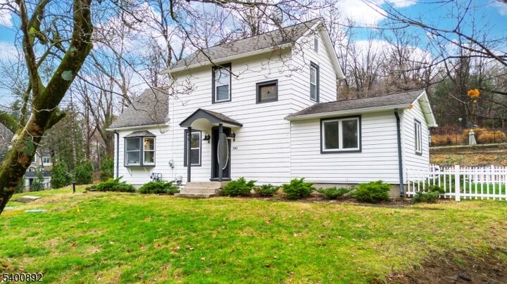 Property Photo:  390 Mountain Ave  NJ 07417 