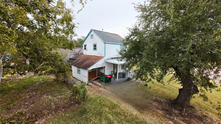 Property Photo:  2312 Missouri Street  TX 77520 