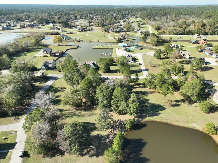 Property Photo: 7 Silver Lakes Drive TX 77340