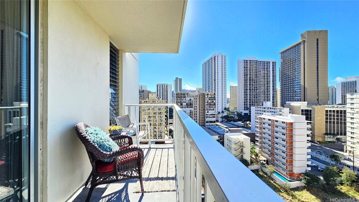 Property Photo:  2452 Tusitala Street 1405  HI 96815 