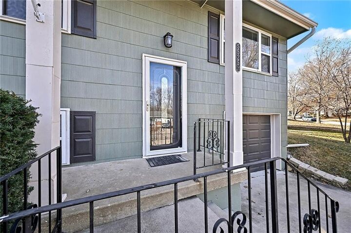 Property Photo:  5525 NE 59th Terrace  MO 64119 