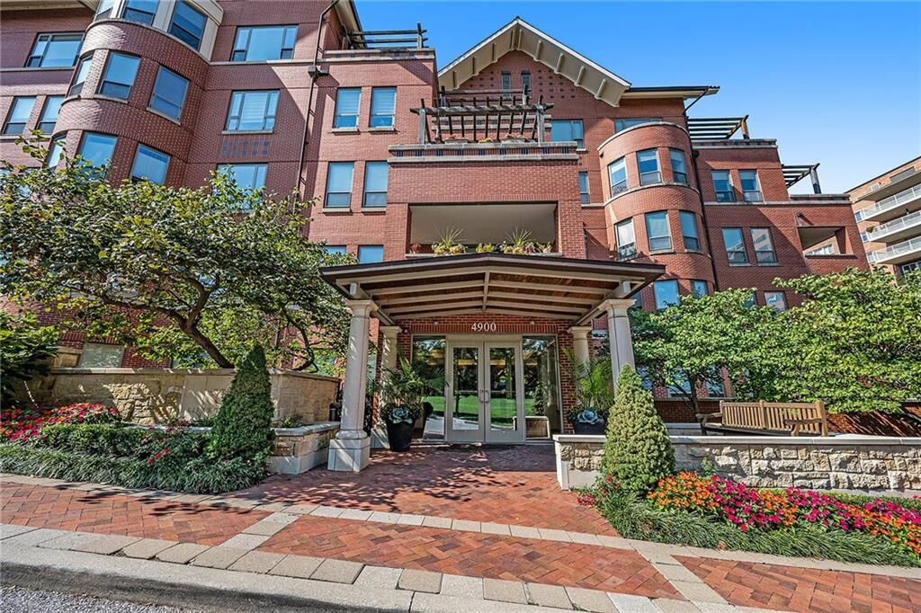 Property Photo:  4900 Central Street 101  MO 64112 