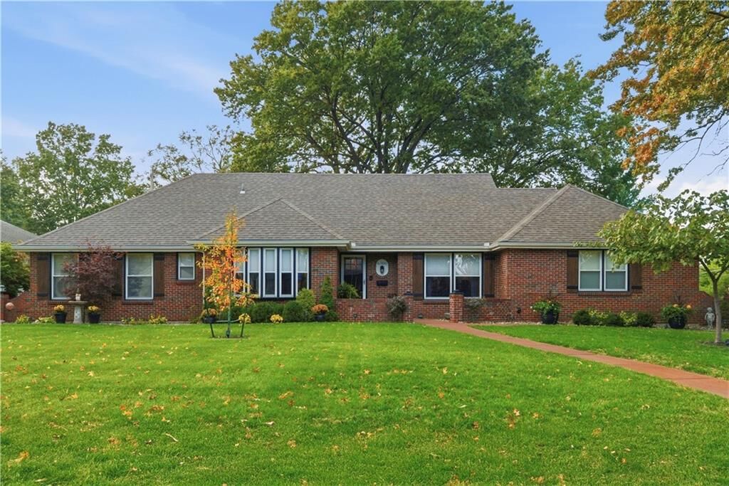 Property Photo:  6300 Dearborn Drive  KS 66202 