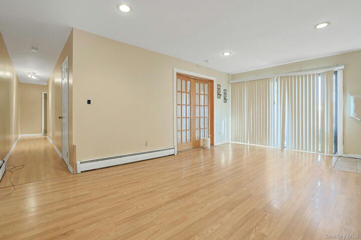 Property Photo:  205 Sneden Place W 205  NY 10977 