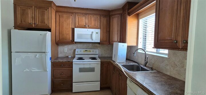 Property Photo:  503 Mountain Laurel Drive  NY 10950 