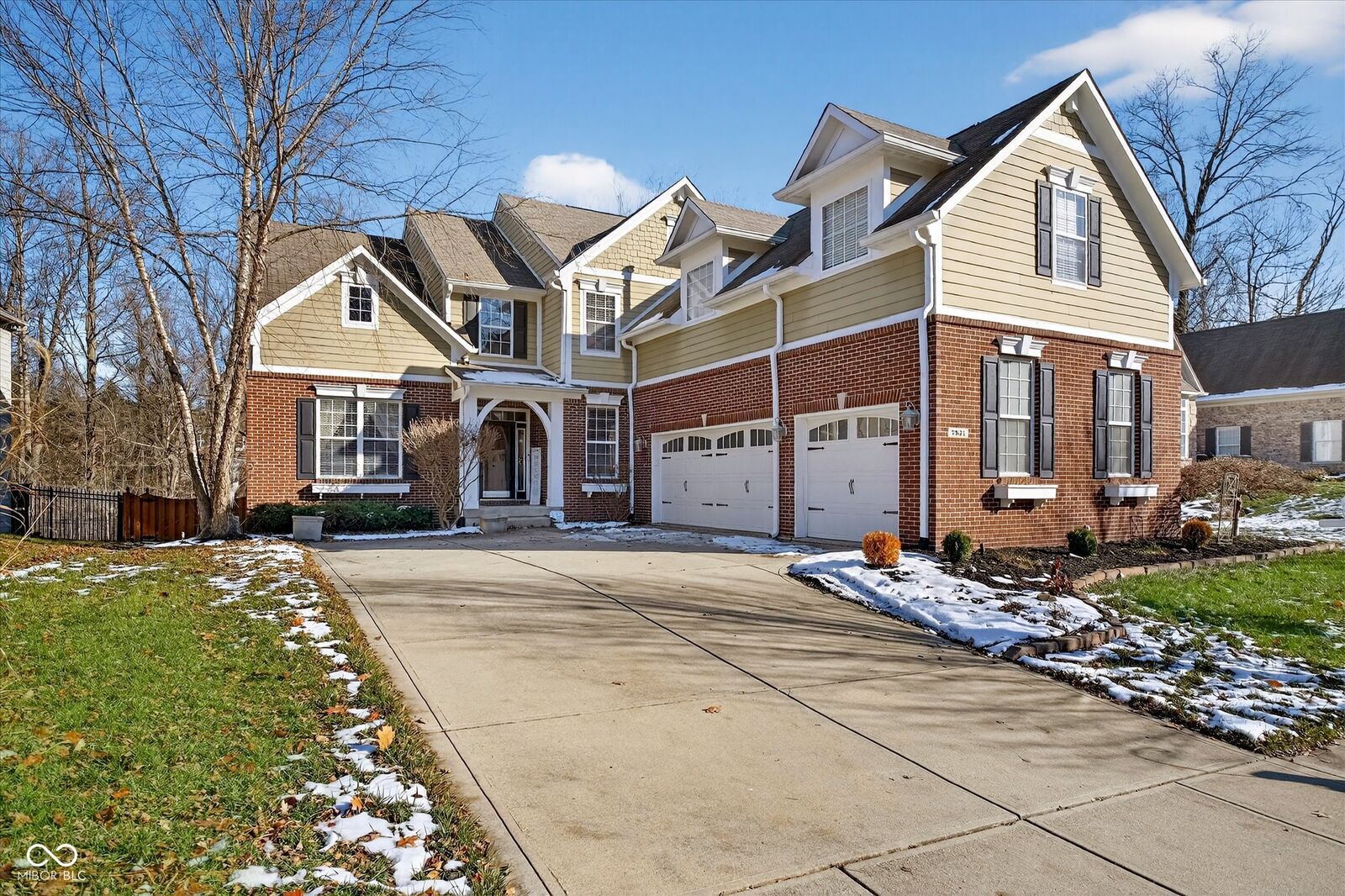Property Photo: 7931 Fawnwood Drive IN 46278