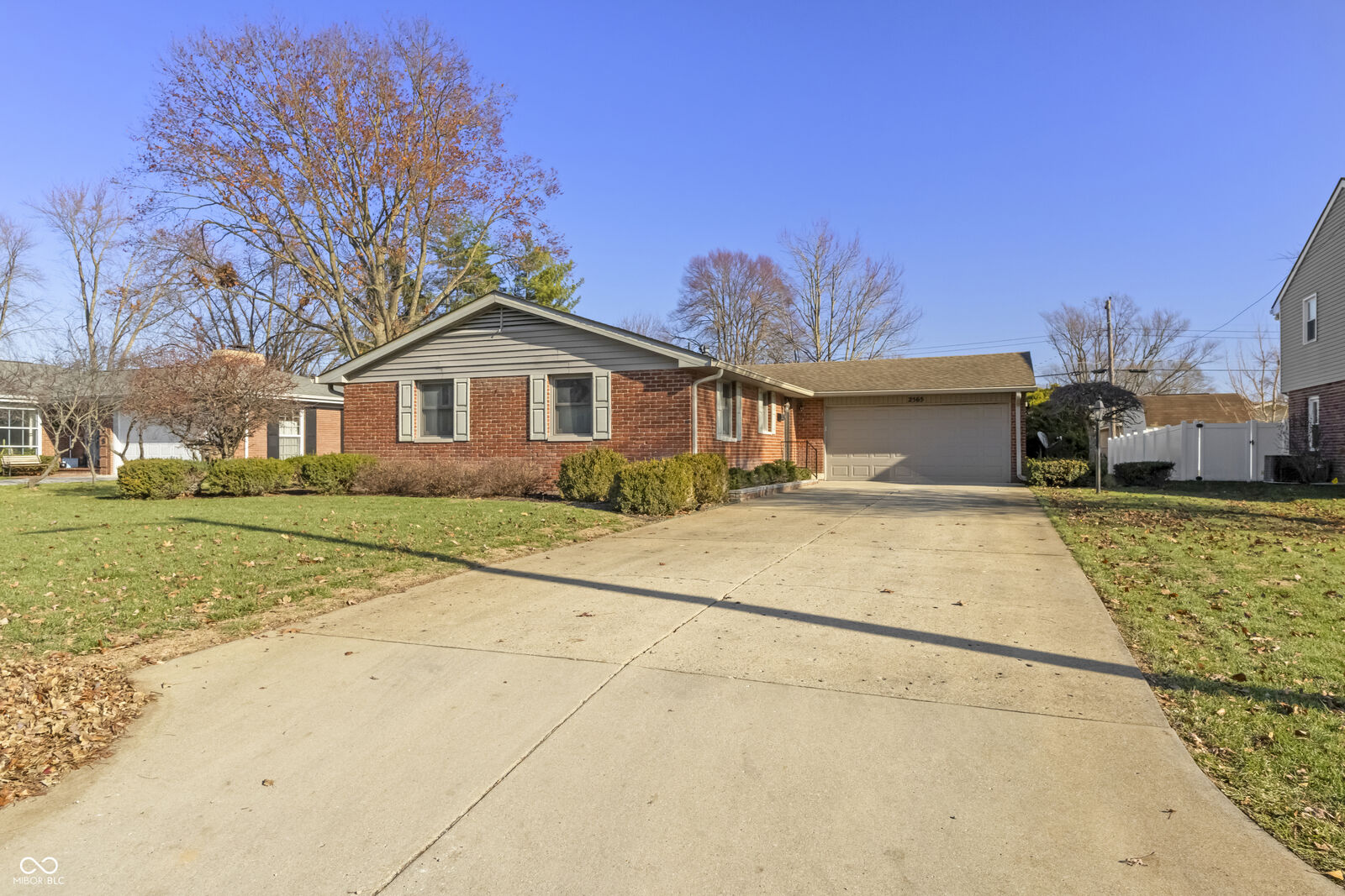 Property Photo: 2565 Chestnut Street IN 47201