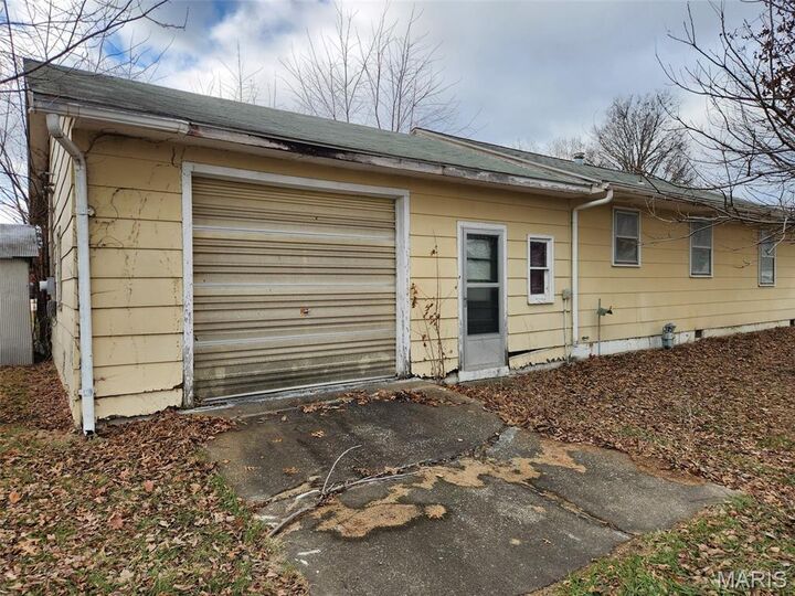 Property Photo:  135 1st Street  MO 63456 