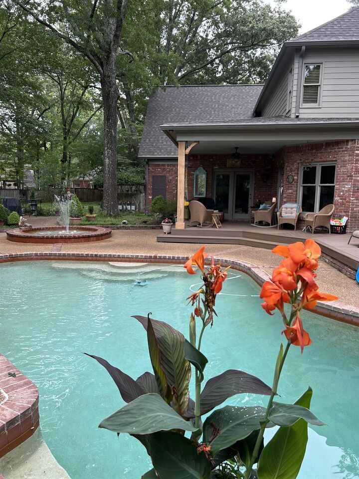 Property Photo: 2552 Glenllyn Cv TN 38139