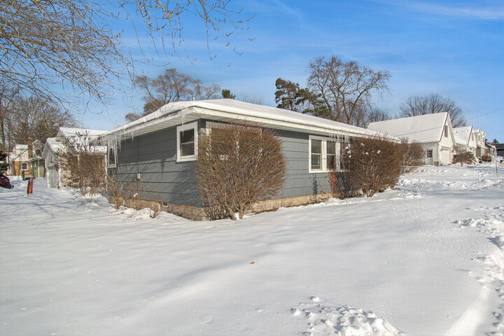 Property Photo: 409 South Street MI 49456