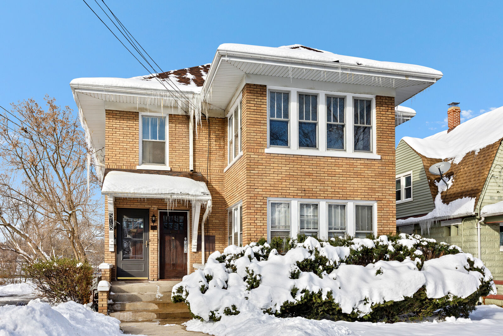 Property Photo: 518 South Street IL 60123