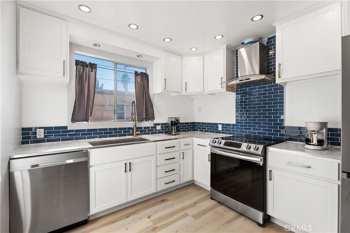 Property Photo:  527 Cedar 2E  CA 90802 