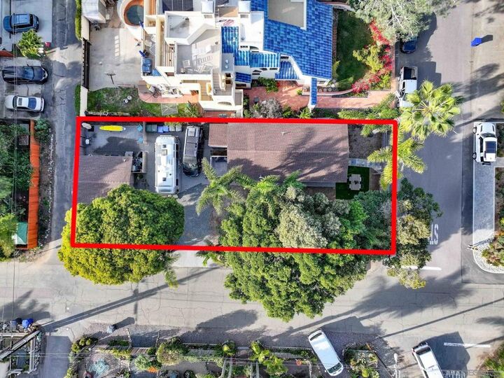 Property Photo:  2386 Newport Avenue  CA 92007 