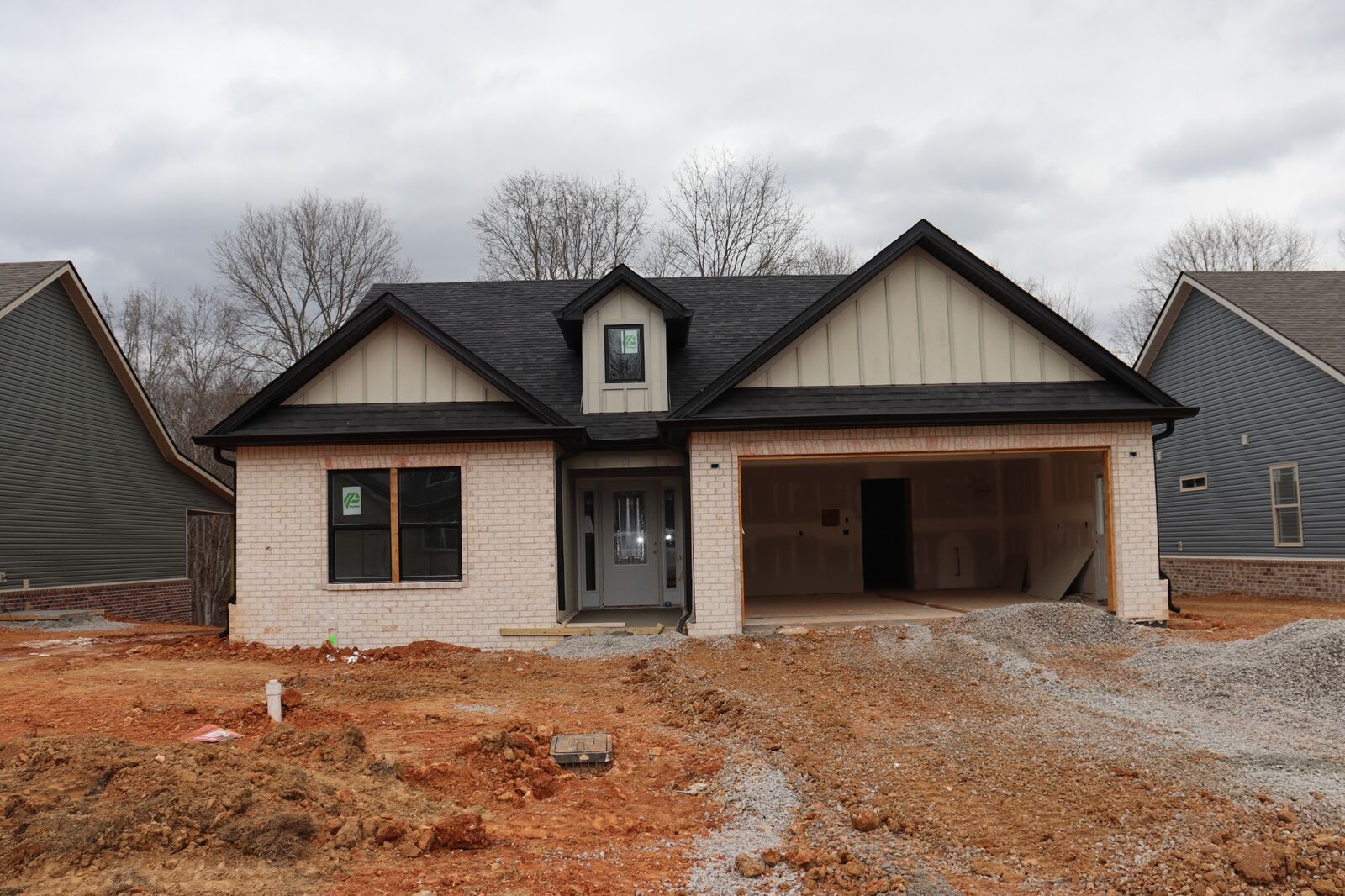 Property Photo:  609 Willow Park Dr  TN 37043 