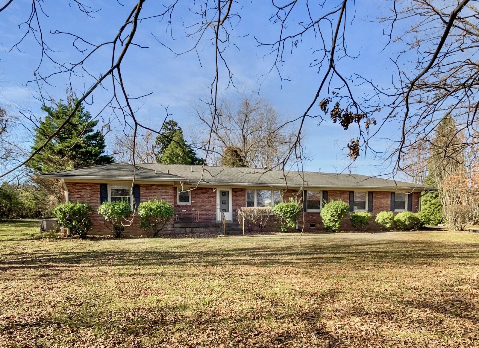 Property Photo: 5361 Trousdale Dr TN 37220