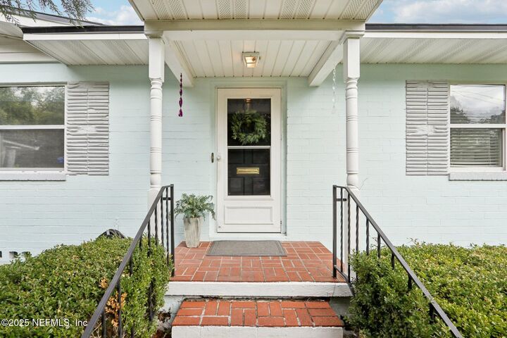 Property Photo: 4455 Water Oak Lane FL 32210