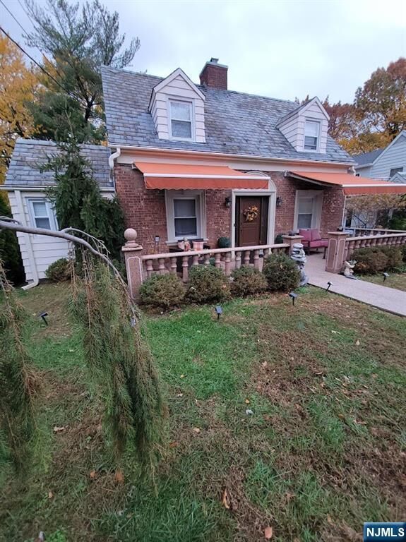 Property Photo:  576 Ridgeland Terrace  NJ 07631 