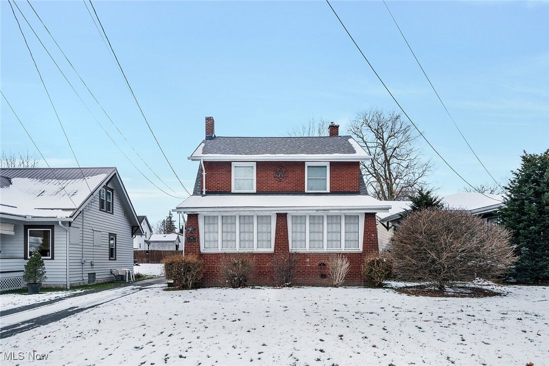 Property Photo: 3915 Mahoning Avenue OH 44515