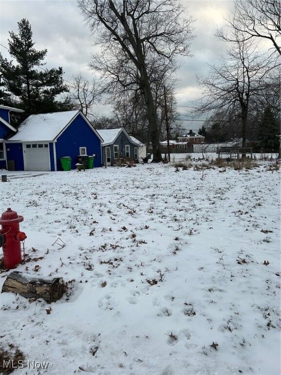 Property Photo: 110 E 238th Street OH 44123