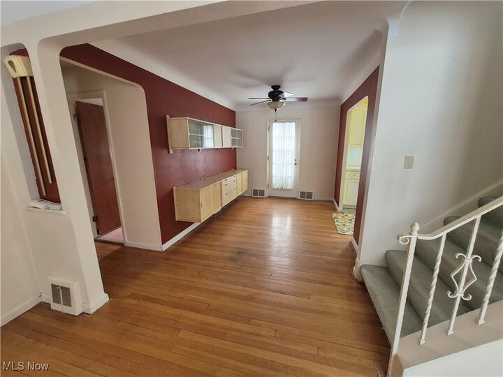 Property Photo: 4998 N Barton Road OH 44124