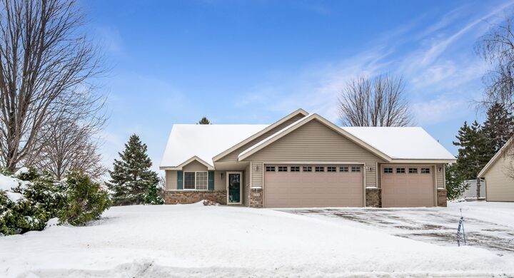 Property Photo:  1004 Marcella Court  MN 56379 