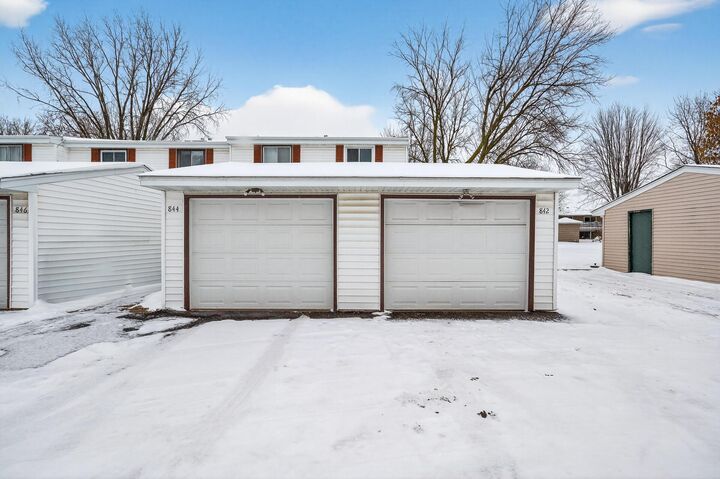 Property Photo:  842 Woodgate Drive 211  MN 55127 