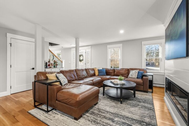 Property Photo:  10 Mockingbird Hill  MA 02324 