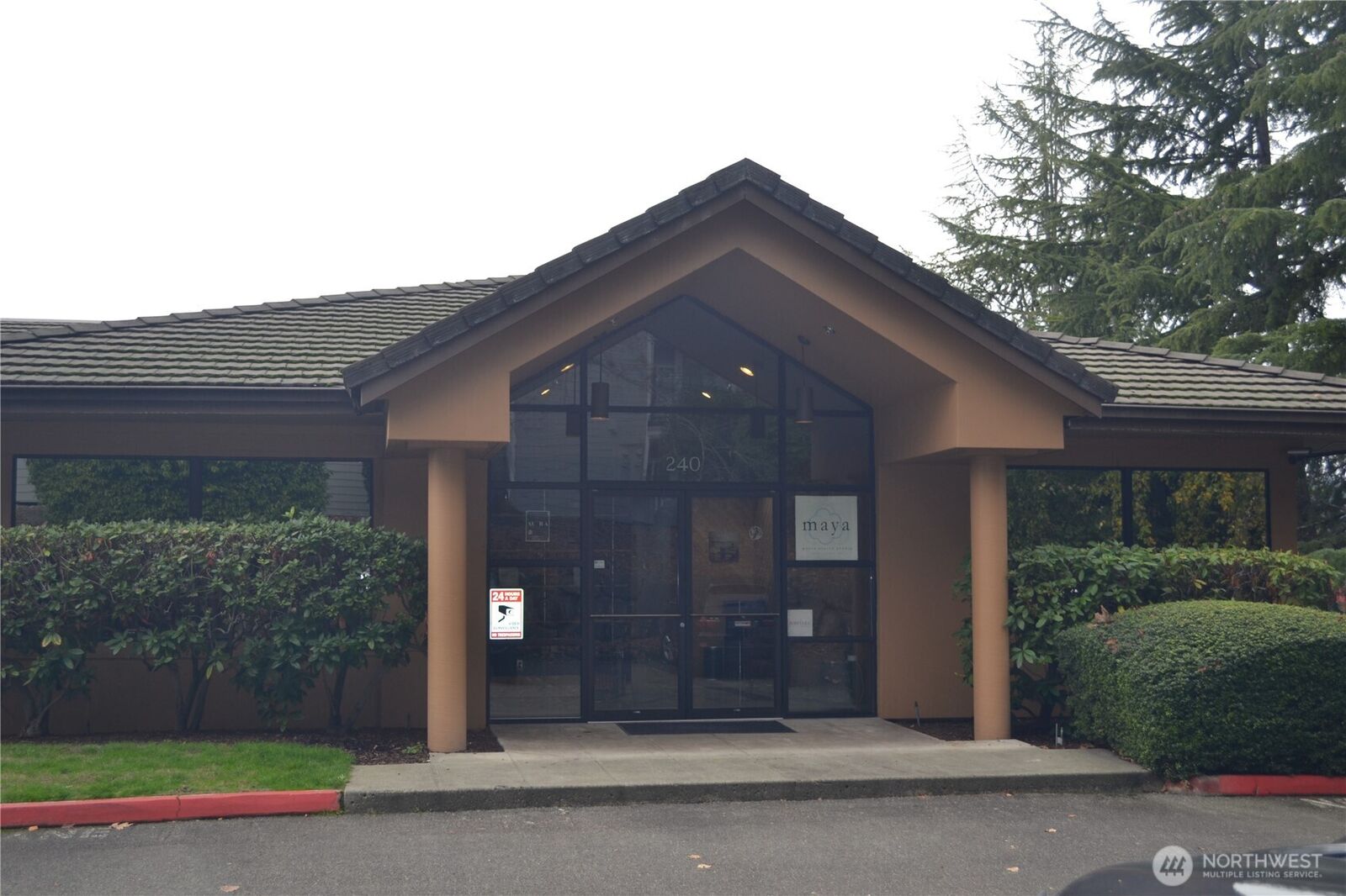 Property Photo:  1800 NE 44th Street 240  WA 98056 