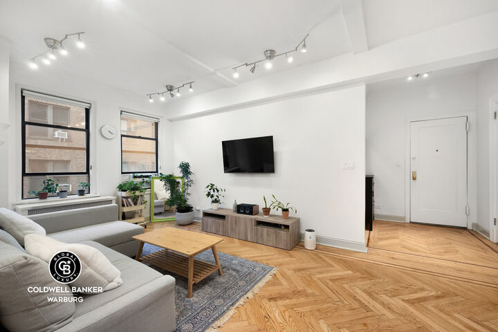 Property Photo: 535 W 110th Street 6I NY 10025
