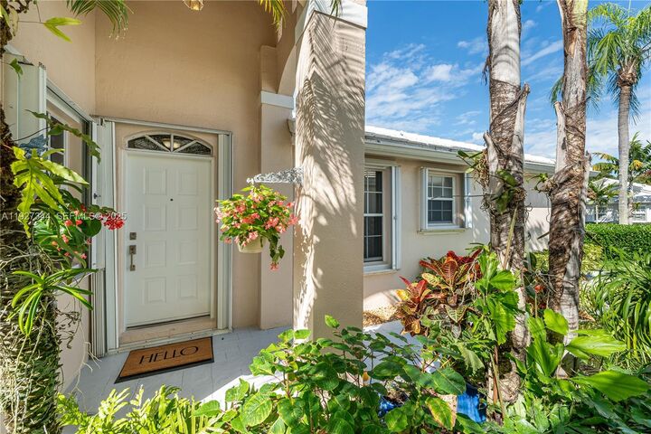 Property Photo: 15230 Wilshire Way FL 33027