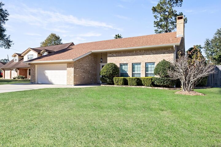 Property Photo:  2208 Spring Oak Ln  TX 77632 
