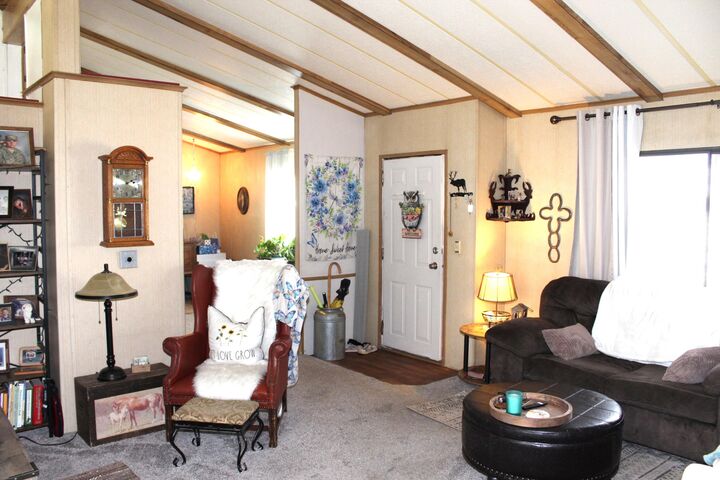 Property Photo:  2093 Victor Avenue  CA 96002 