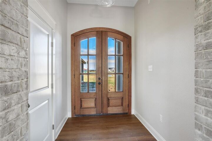 Property Photo:  5873 N Crescent Drive N  LA 70647 