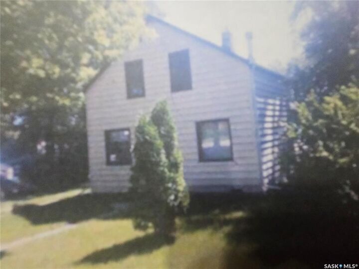 Property Photo: 409 Sullivan Street SK S0G 4T0