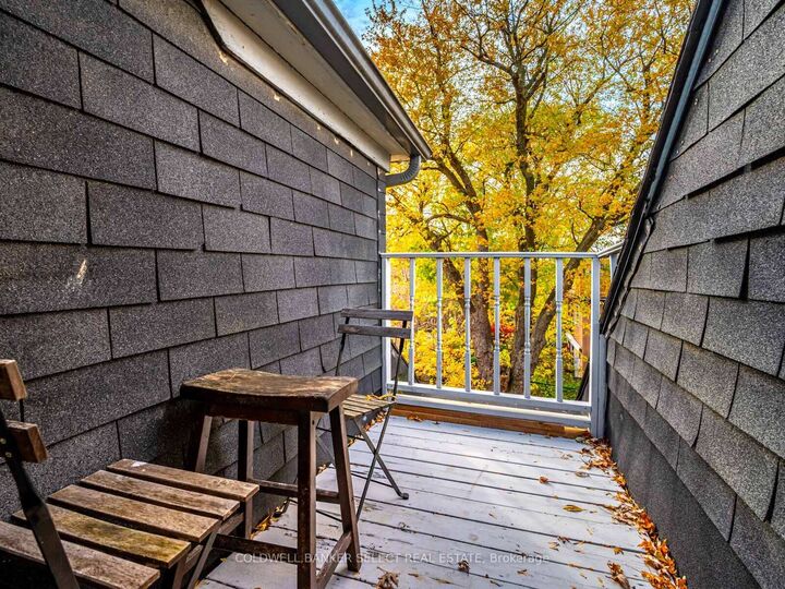 Property Photo:  146 Howland Avenue  ON M5R 3B5 