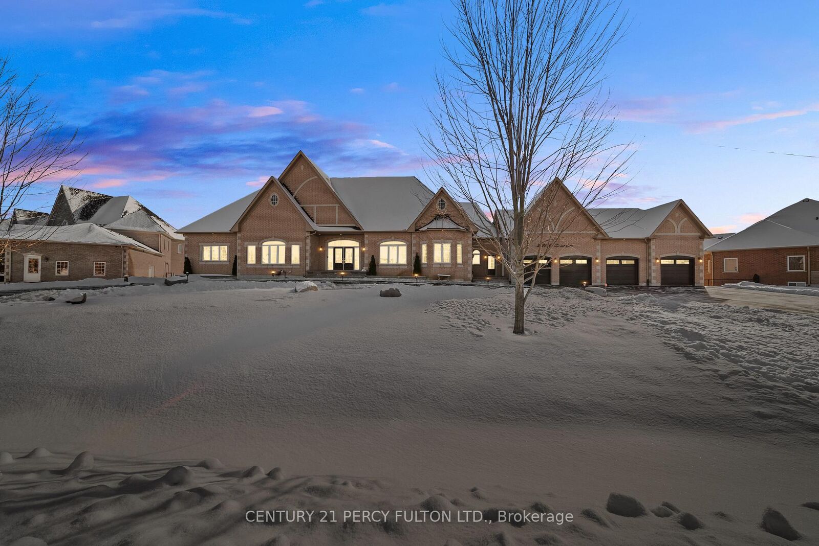 Property Photo:  5121 Tom Thomson Court  ON L1Y 0A1 