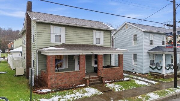 Property Photo: 356 Main St PA 16157