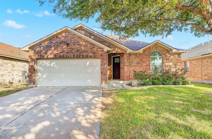 Property Photo: 1517 Rainbow Parke Drive TX 78665